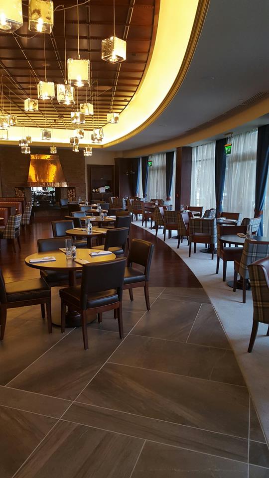 Fota Hotel Bar & Restaurant
